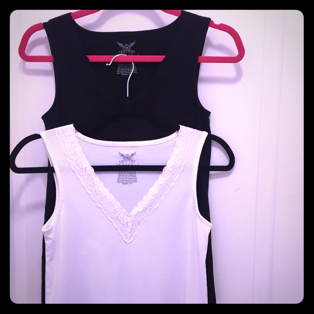 Fitted lace v neck tanks 2 pack NWOT